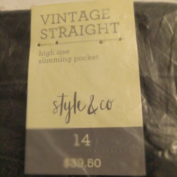 MACY's:  Women's Style & Co Straight-Leg Mom Jeans - Picture 3 of 4
